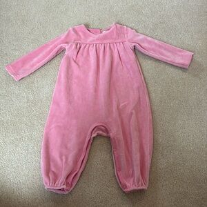 The Beaufort Bonnett Tickled Pink Long Sleeve Romper, 12-18 months, EUC